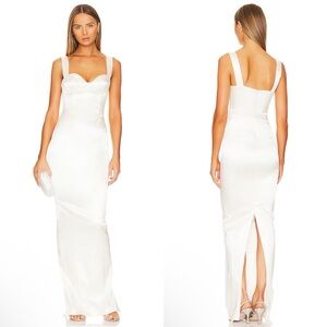 Sau Lee Pamela Gown In Ivory